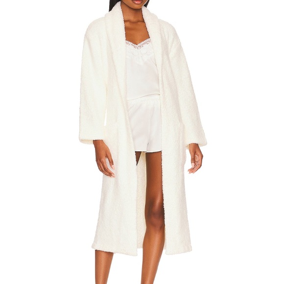 Barefoot Dreams robe - Picture 4 of 6